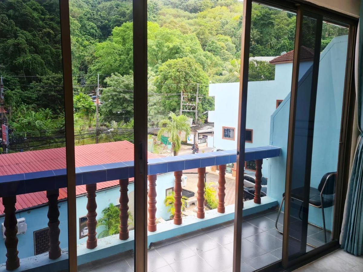 Cozy Residence Nanai Patong Bagian luar foto