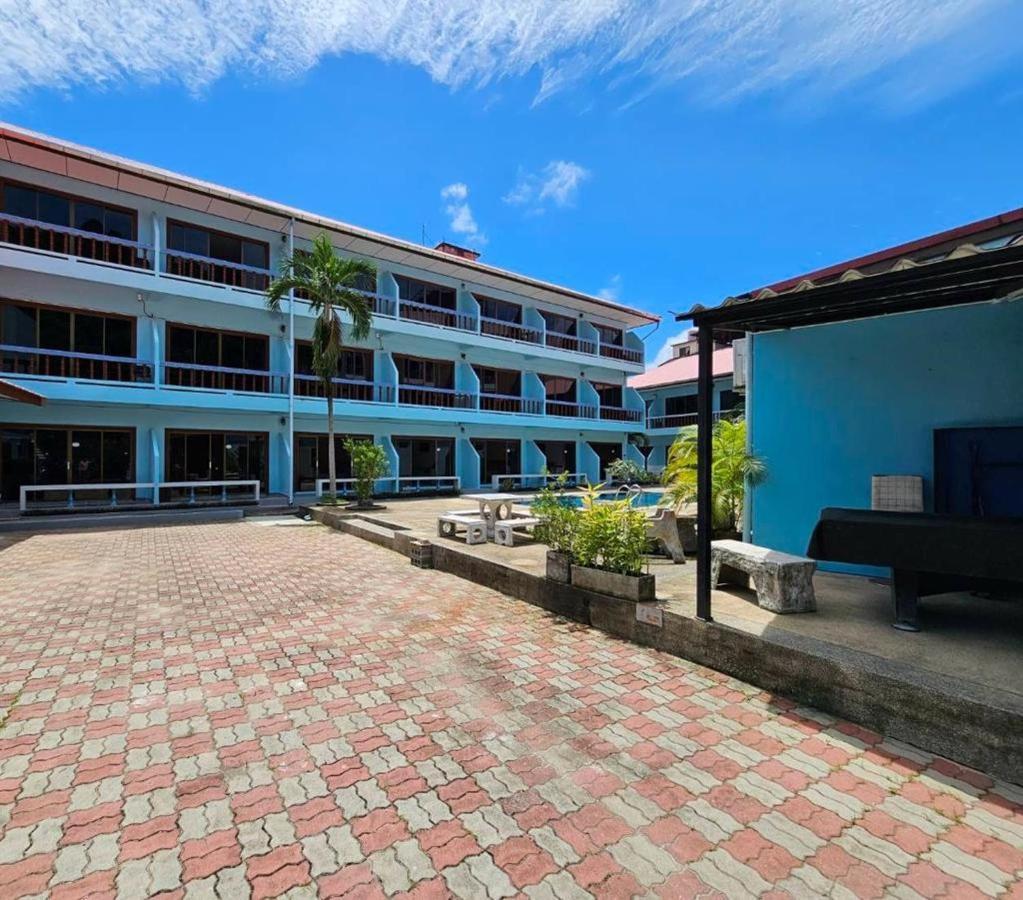 Cozy Residence Nanai Patong Bagian luar foto