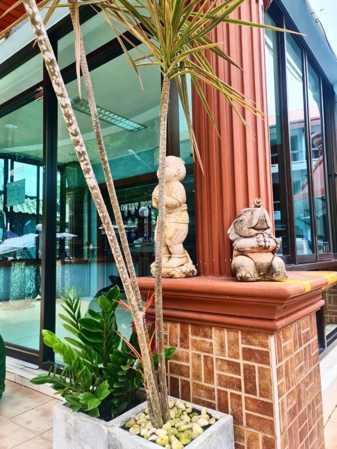 Cozy Residence Nanai Patong Bagian luar foto